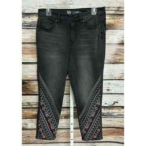 DG2 by Diane Gilman Embroidered Jeans Cropped Gray Size 8 NWOT